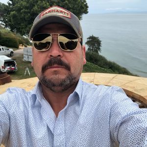 Meet your Posher, Andres